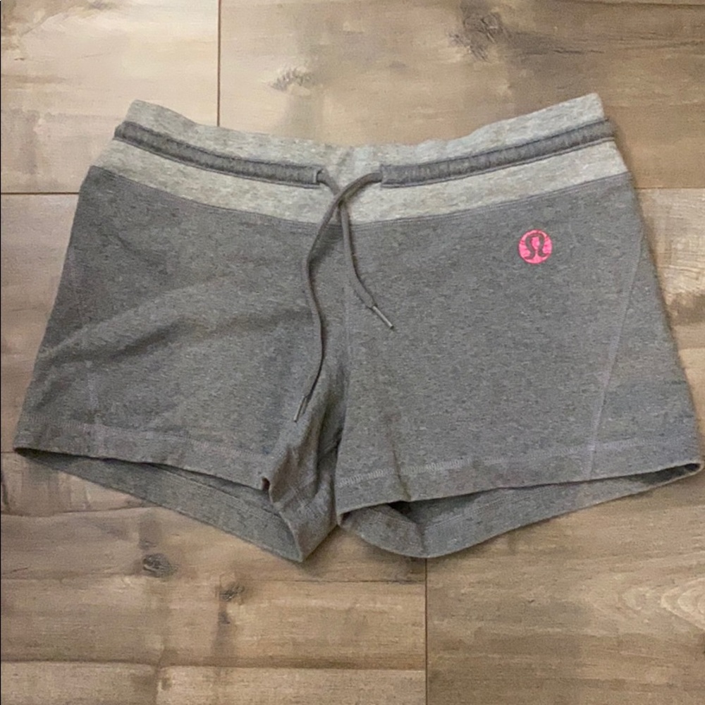 LULULEMON: Woven Lounging Shorts